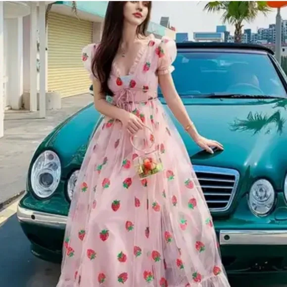 COPY - STRAWBERRY Tulle Sparkles! Pink Ruffles Fairy Tale Dress Kawaii Celebrat… - Picture 6 of 7